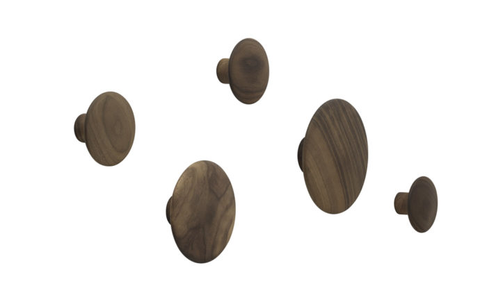 The Dots set van 5 walnut Muuto