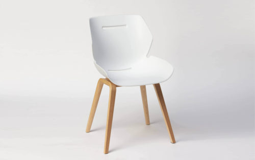 Toon side chair wood